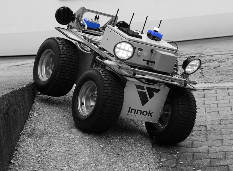 HEROS Roboterplattform überwindet eine Bordsteinkante