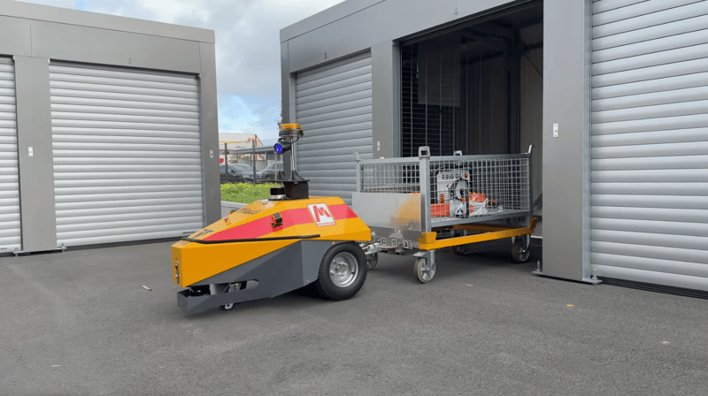 Video: INDUROS towing a trailer outdoors at W. Markgraf
