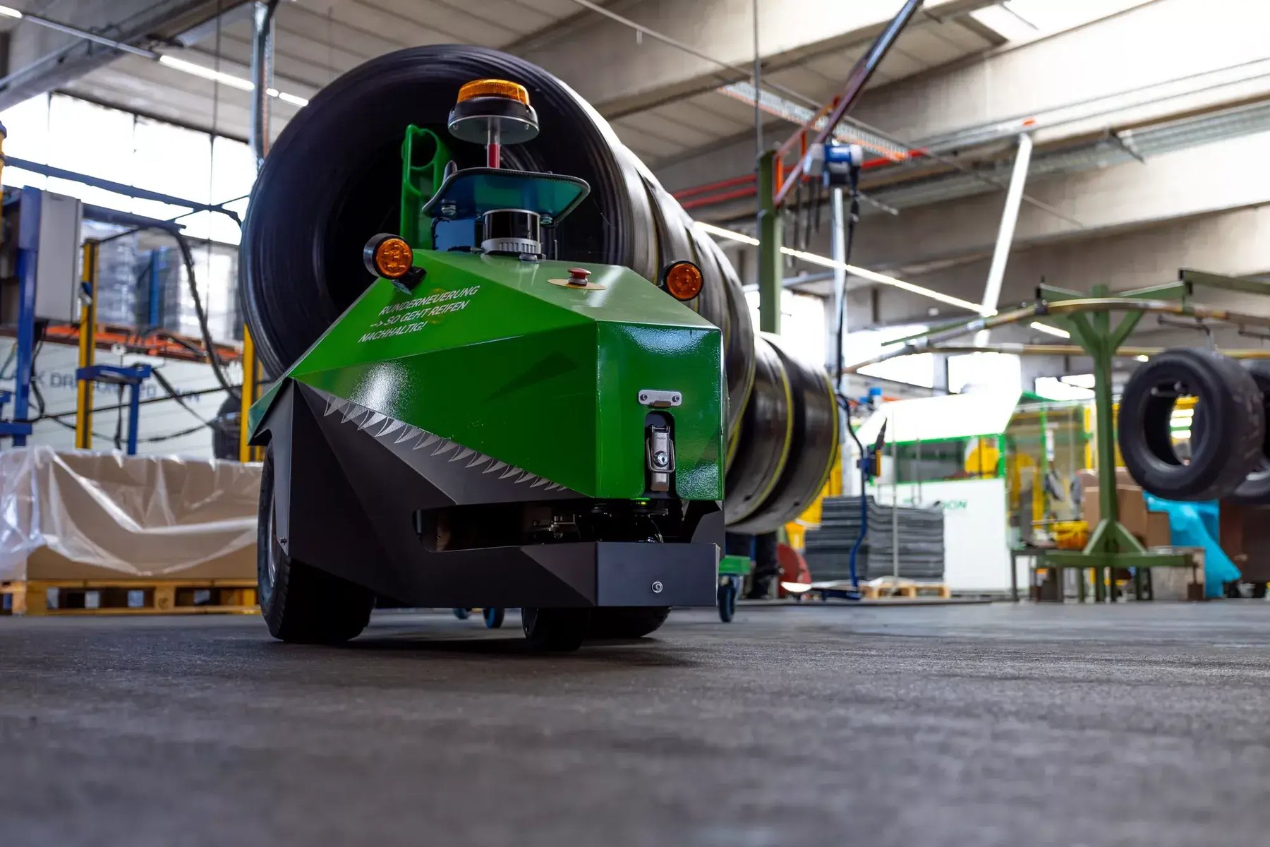 INDUROS als Routenzug mit Reifen bei Rigdon